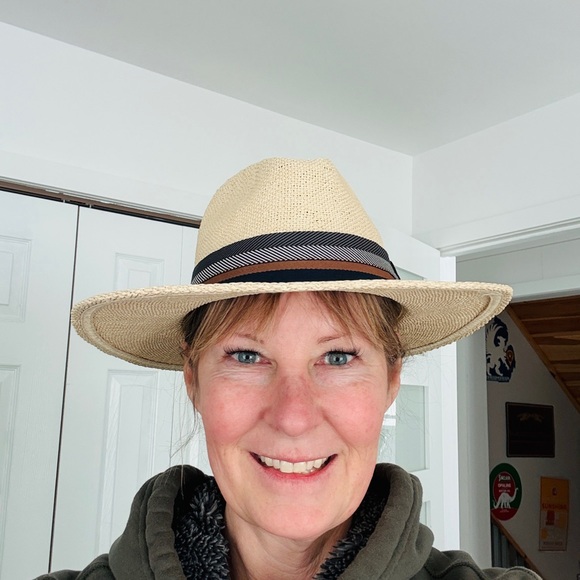 Kallina Woven Fedora, unisex & adjustable - Picture 11 of 11